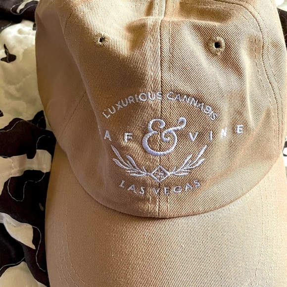 Planet 13 gear tan hat - Picture 1 of 3